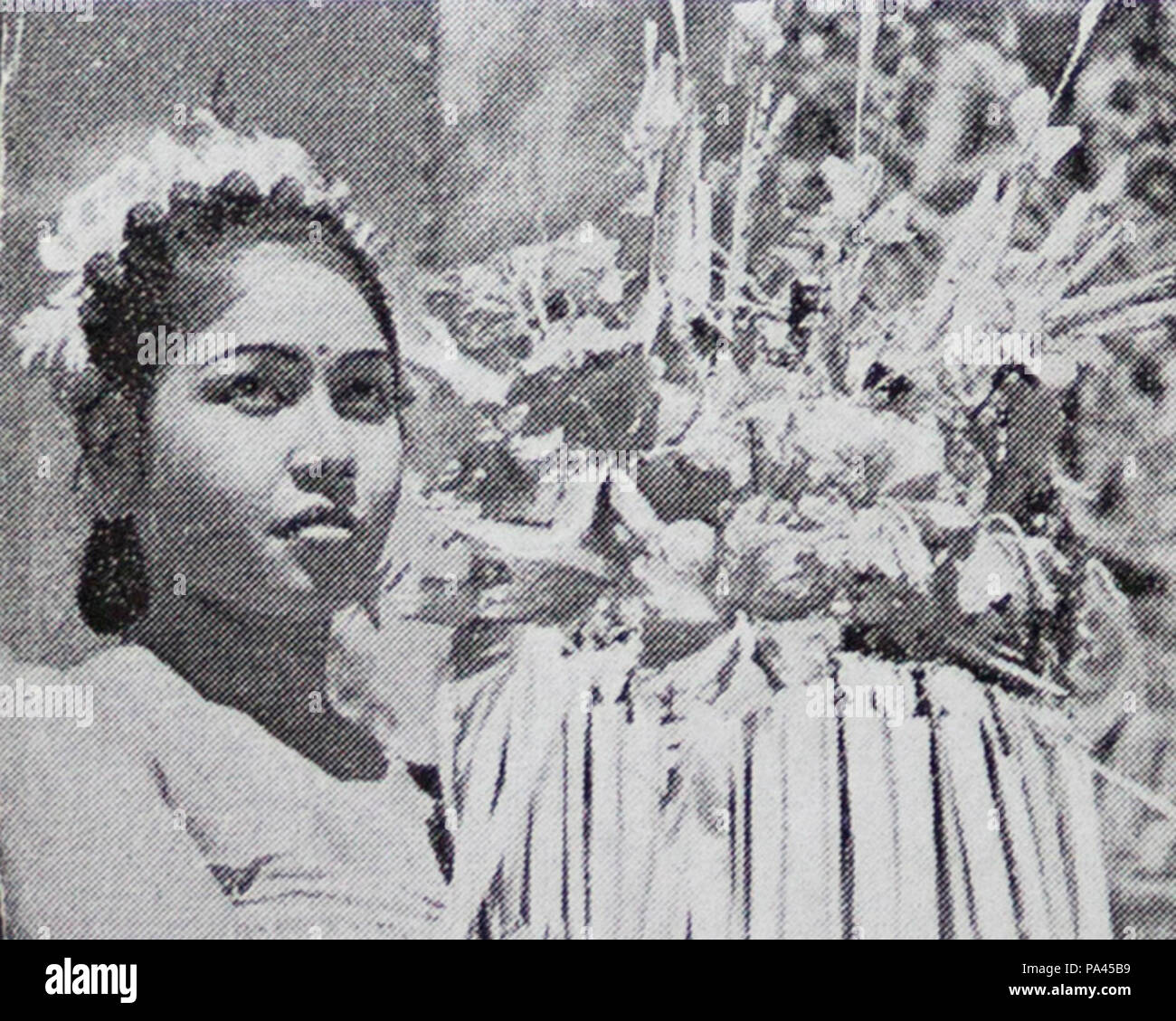 300 Sorga Terakhir P&K Apr 1953 p45 1 Stock Photo - Alamy