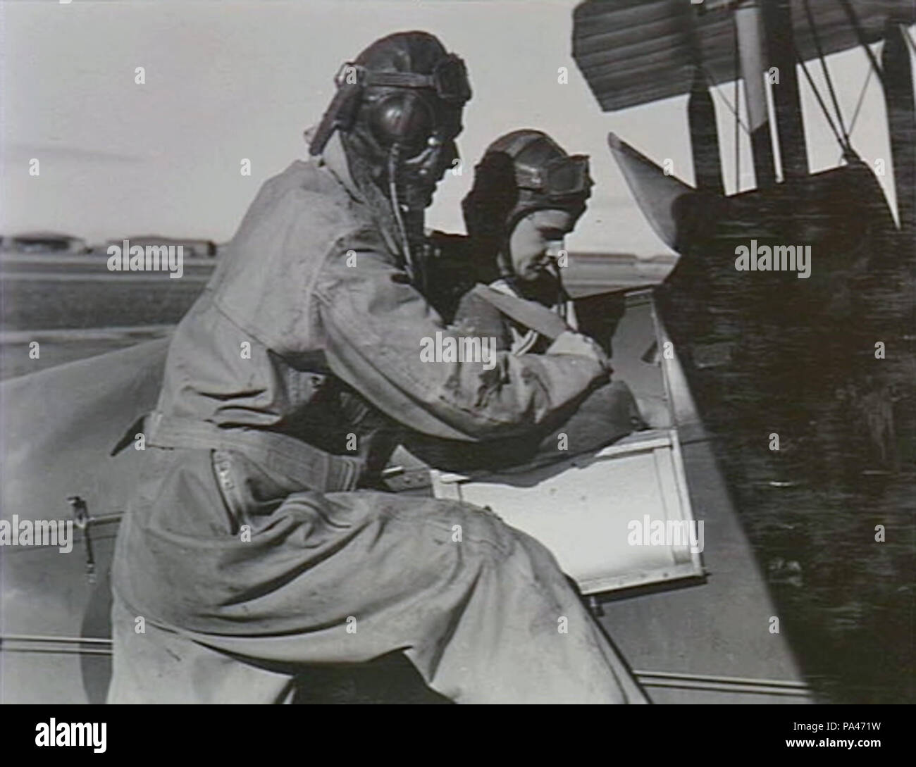 184 No. 11 EFTS RAAF pilots (AWM VIC1984) Stock Photo