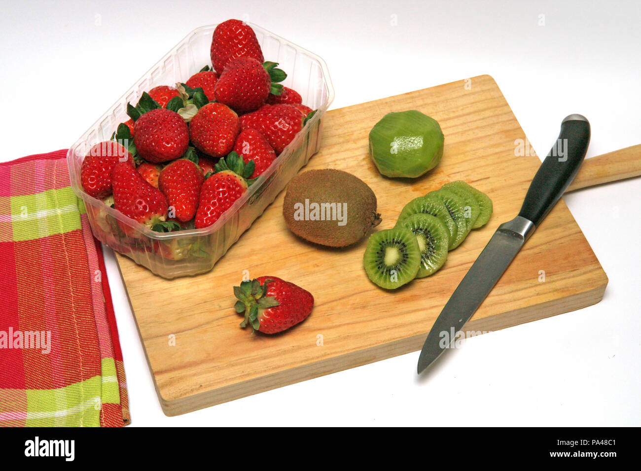 Chinese grapefruit with yogurt and fruit. Step by step. Prepared dish