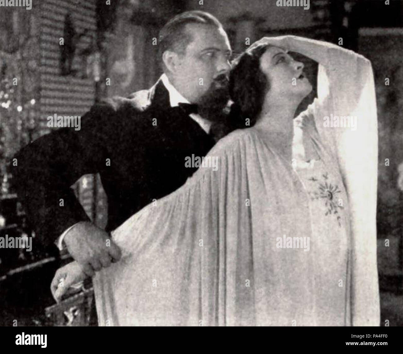 88 A Slave of Vanity (1920) 13 Stock Photo Alamy