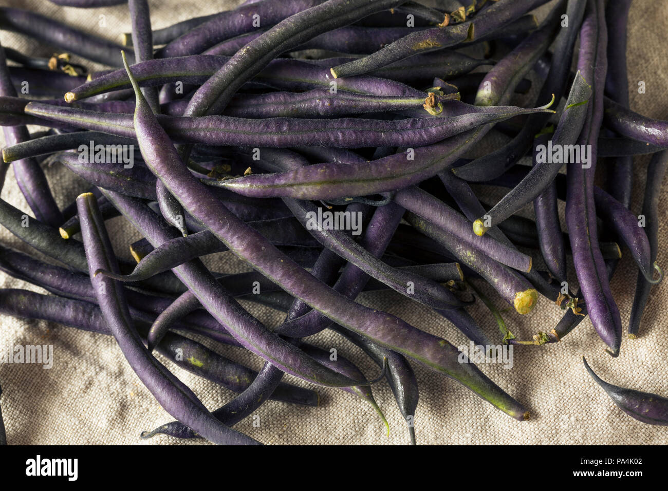 Purple wax beans hi-res stock photography and images - Alamy