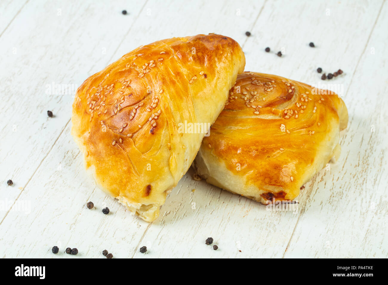 Traditional samosa pastry with meat Stock Photo - Alamy