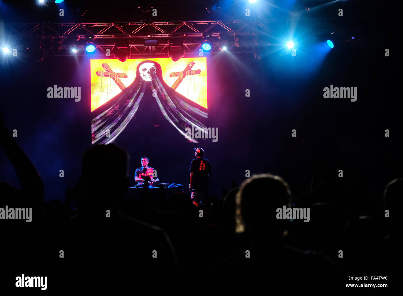 Noyz rapper hi-res stock photography and images - Alamy