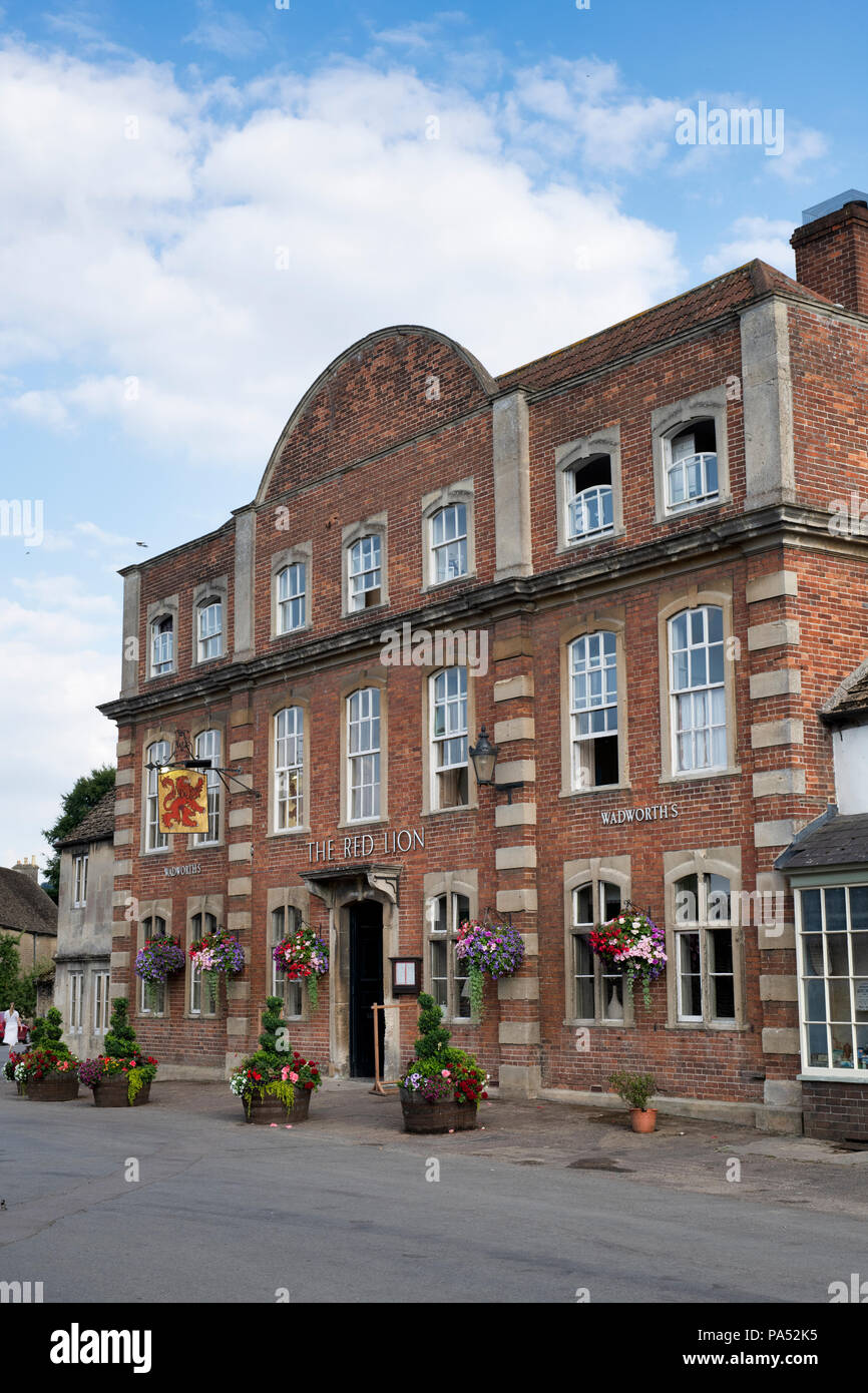 The Red Lion pub. Lacock, Wiltshire, England Stock Photo