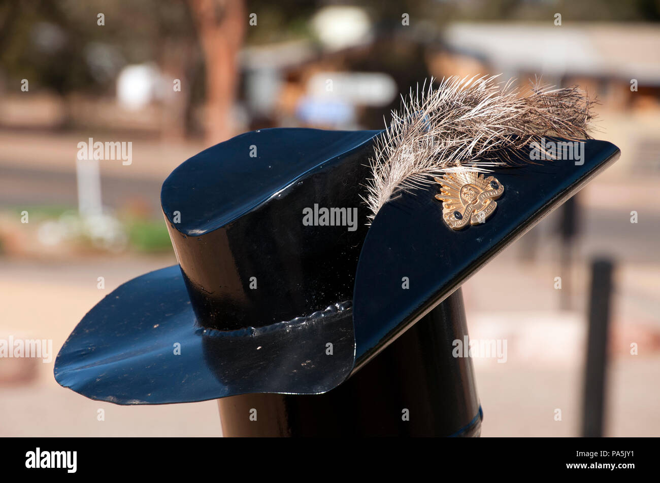 Slouch hat emu feather hires stock photography and images Alamy