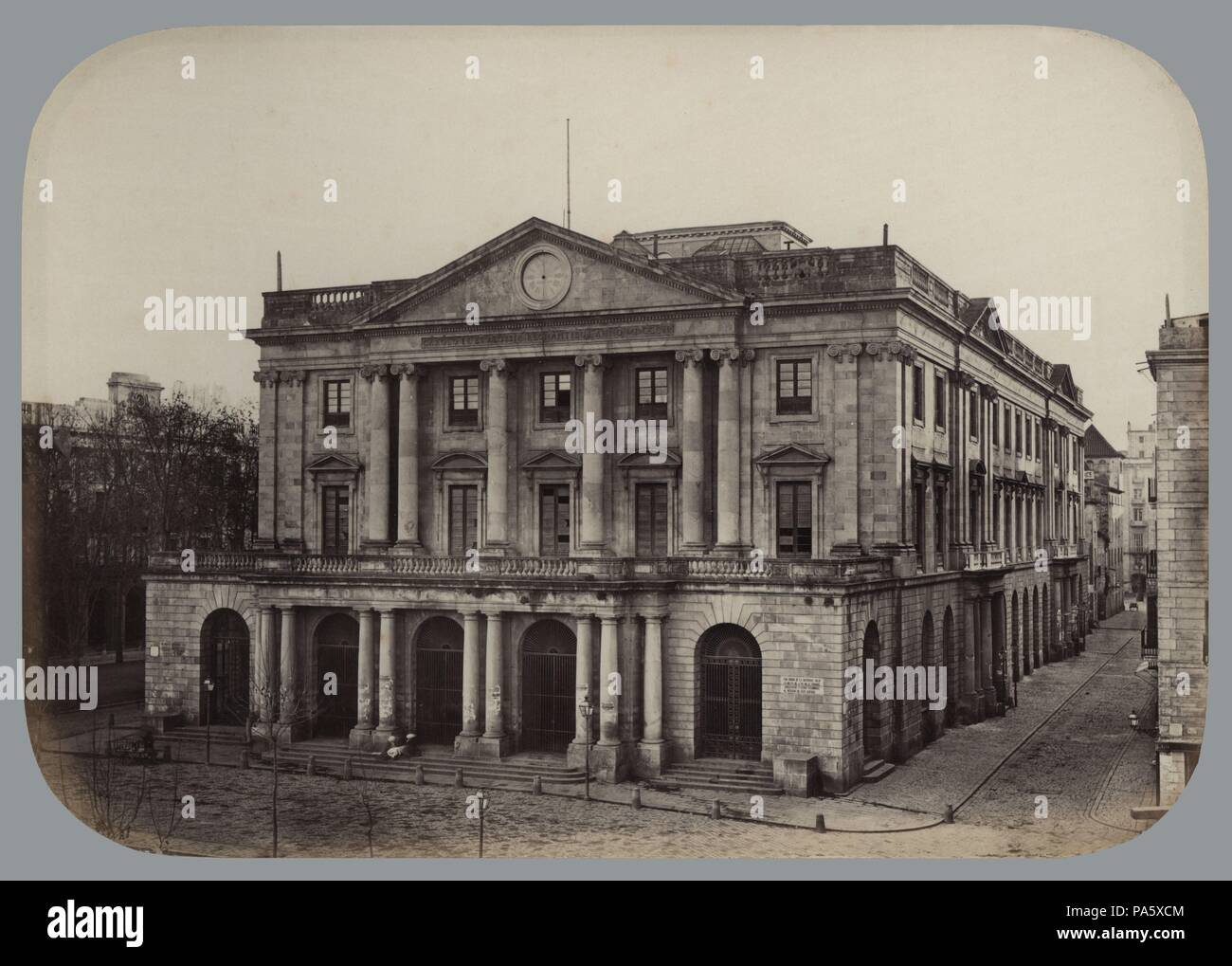 Colección Bellezas de Barcelona. Edificio de la Lonja de Barcelona, antiguo centro de reunión y contratación entre mercaderes. Fotografía a la albúmina. Año 1874. Stock Photo