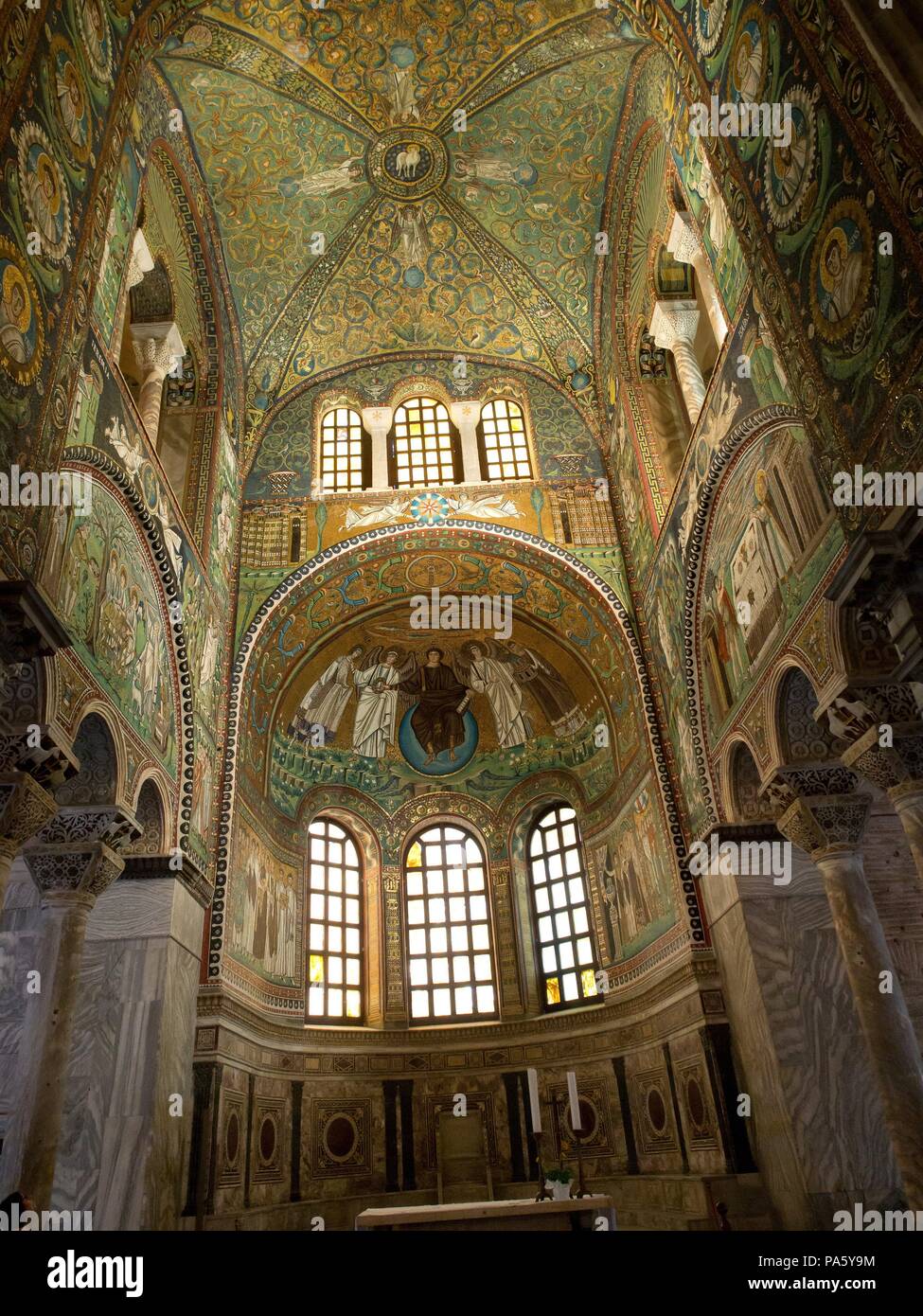 Mosaics of the church of San Vital de Ravenna, 6th century, Ravenna,  Emilia-Romagna, Italy Stock Photo - Alamy