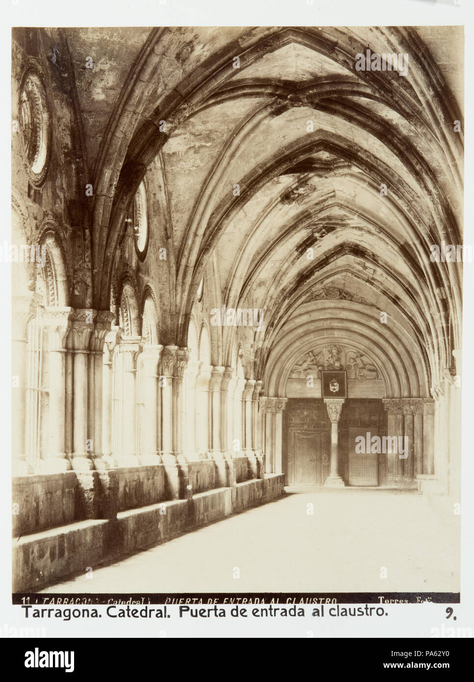 88 Fotografi av Tarragona. Catedral, puerta de entrada al claustro - Hallwylska museet - 104756 Stock Photo