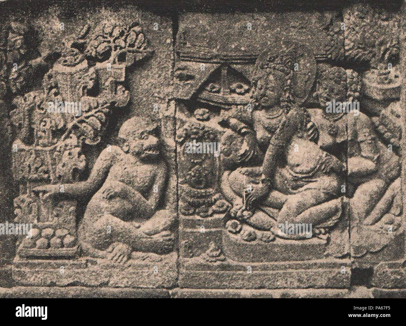 214 Relief on Prambanan - Hanuman meeting Sita, Pentas Ramajana, p33 Stock Photo
