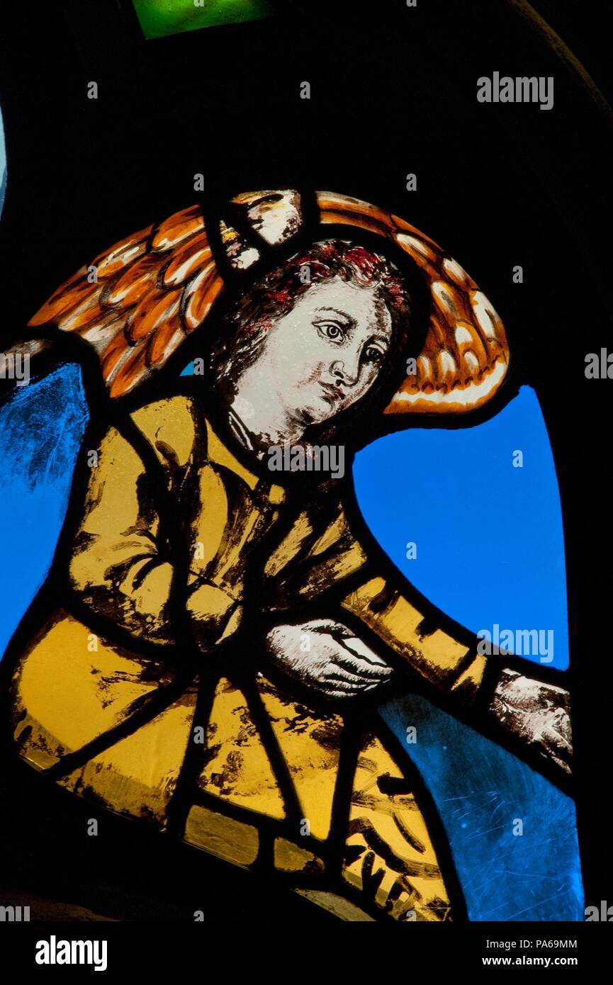 Bartolomé Bermejo; Gil de Fontanet / Detail of the gothic stained glass window of the Cathedral of Barcelona with the image of an angel, XV Century, Barcelona, Catalonia, Spain. Stock Photo