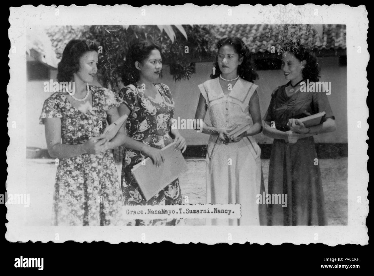 106 Grace, Nana Mayo, Titien Sumarni, and Nancy, Actresses in Kenangan Masa (1951) Stock Photo