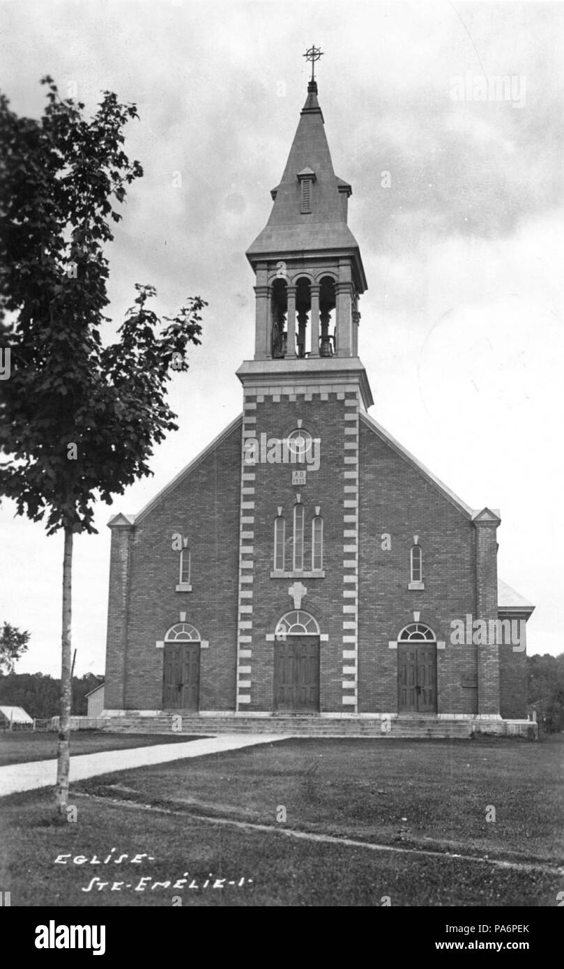 72 Eglise de SainteEmeliedelEnergie Stock Photo Alamy