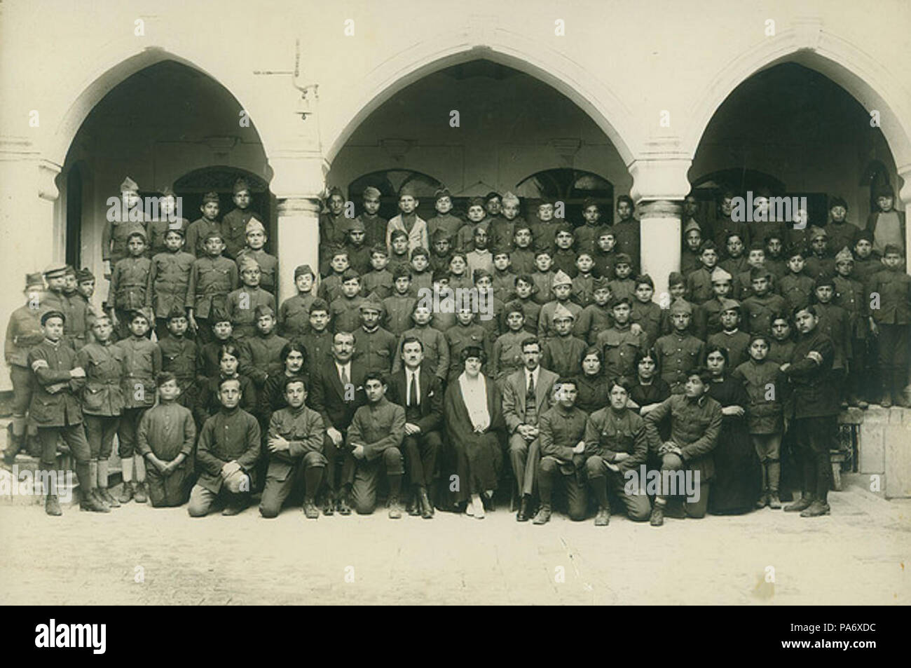 23 Armenian genocide orphans 1921 Aleppo Stock Photo