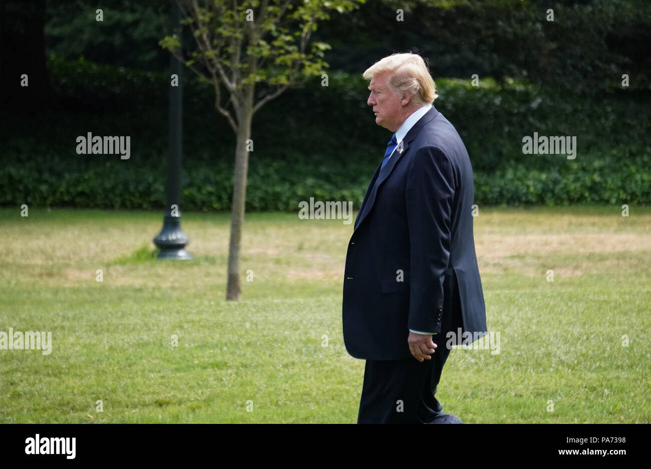 Washington, USA. 20th July 2018. Washington, DC 7/20/18  President Donald Trump walks from the Oval Office to Marine One on his way to  Bedminster, NJ  Photo by Dennis Brack Credit: Dennis Brack/Alamy Live News Stock Photo