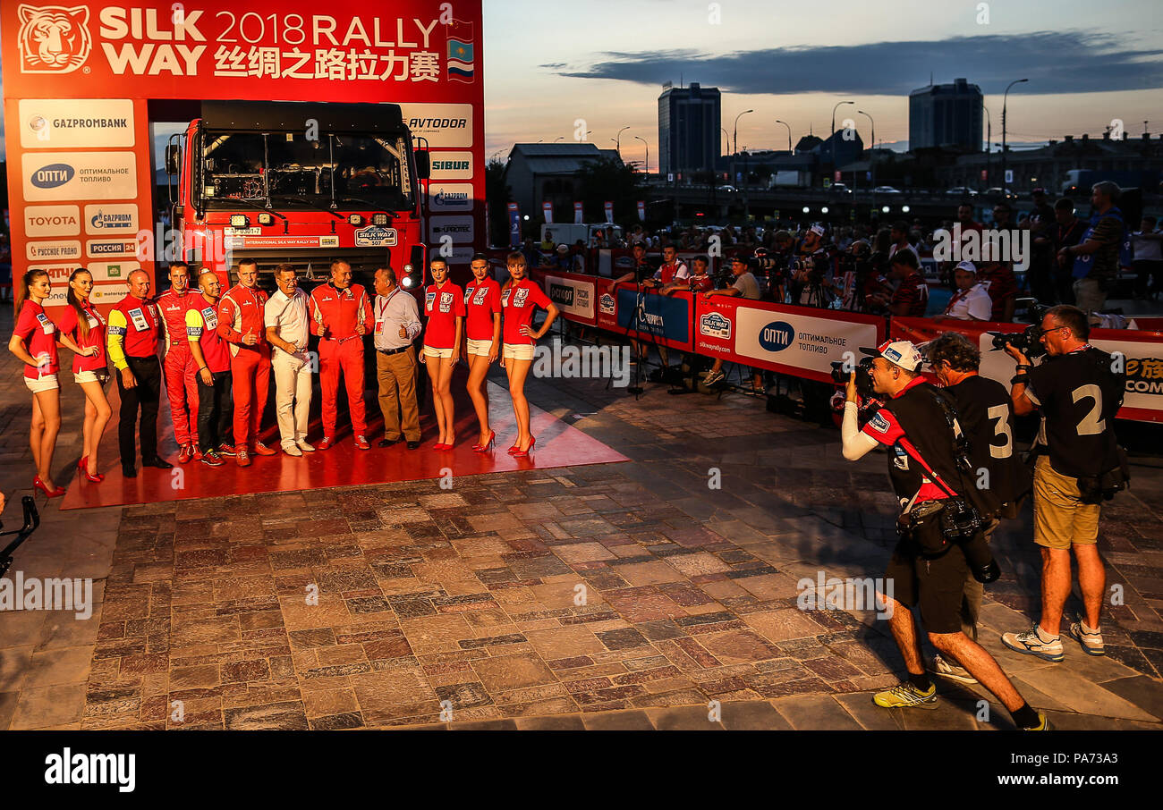 Astrakhan, Russia. 20th July, 2018. Crew memebers of MAZ-Sportauto pose for photos during the opening ceremony of Silk Way Rally-2018 in Astrakhan, Russia, on July 20, 2018. Credit: Evgeny Sinitsyn/Xinhua/Alamy Live News Stock Photo