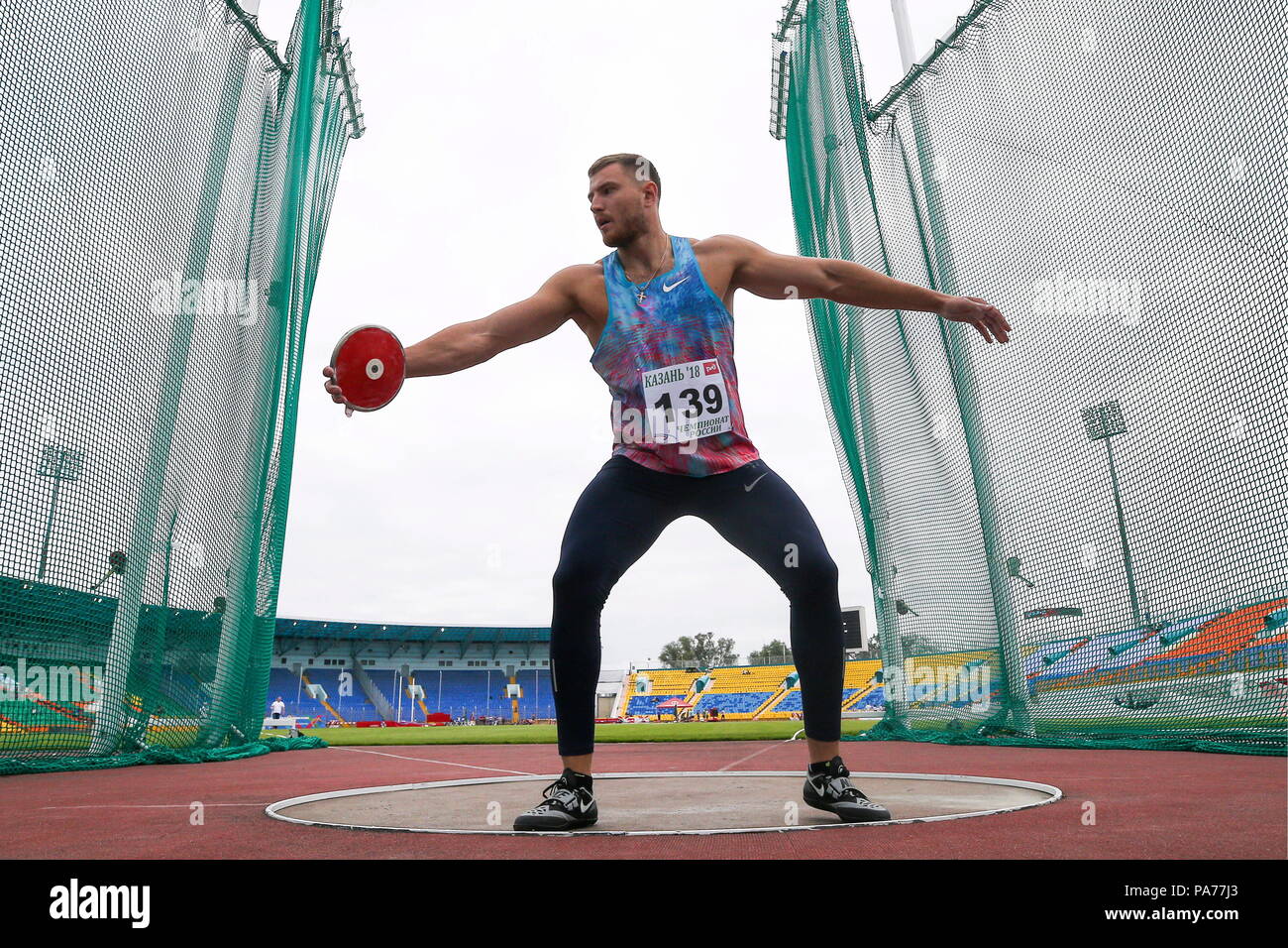 Mens Discus High Resolution Stock Photography and Images Alamy