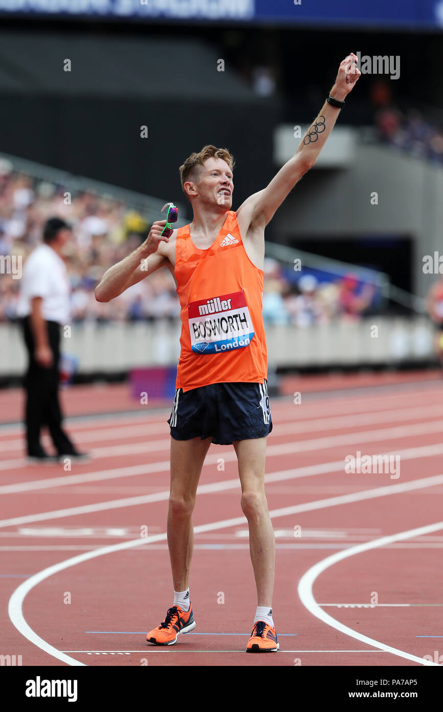 London, UK. 21st July 18. Tom BOSWORTH setting a new world record in the  Men's 3000m Race Walk Final at the 2018, IAAF Diamond League, Anniversary  Games, Queen Elizabeth Olympic Park, Stratford,