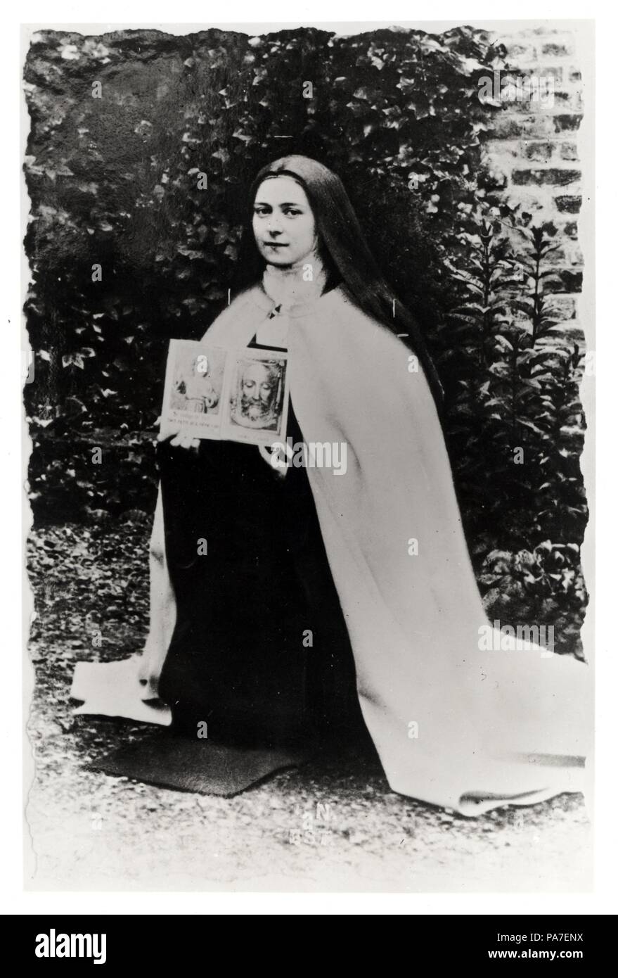 Saint therese of lisieux hi-res stock photography and images - Alamy