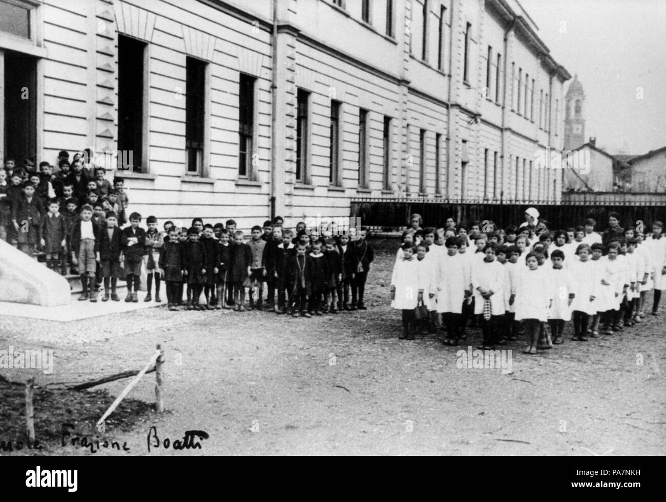 231 Scuola elementare Vittorio Alfieri di San Fruttuoso inaugurazione anno scolastico 1905 Stock Photo