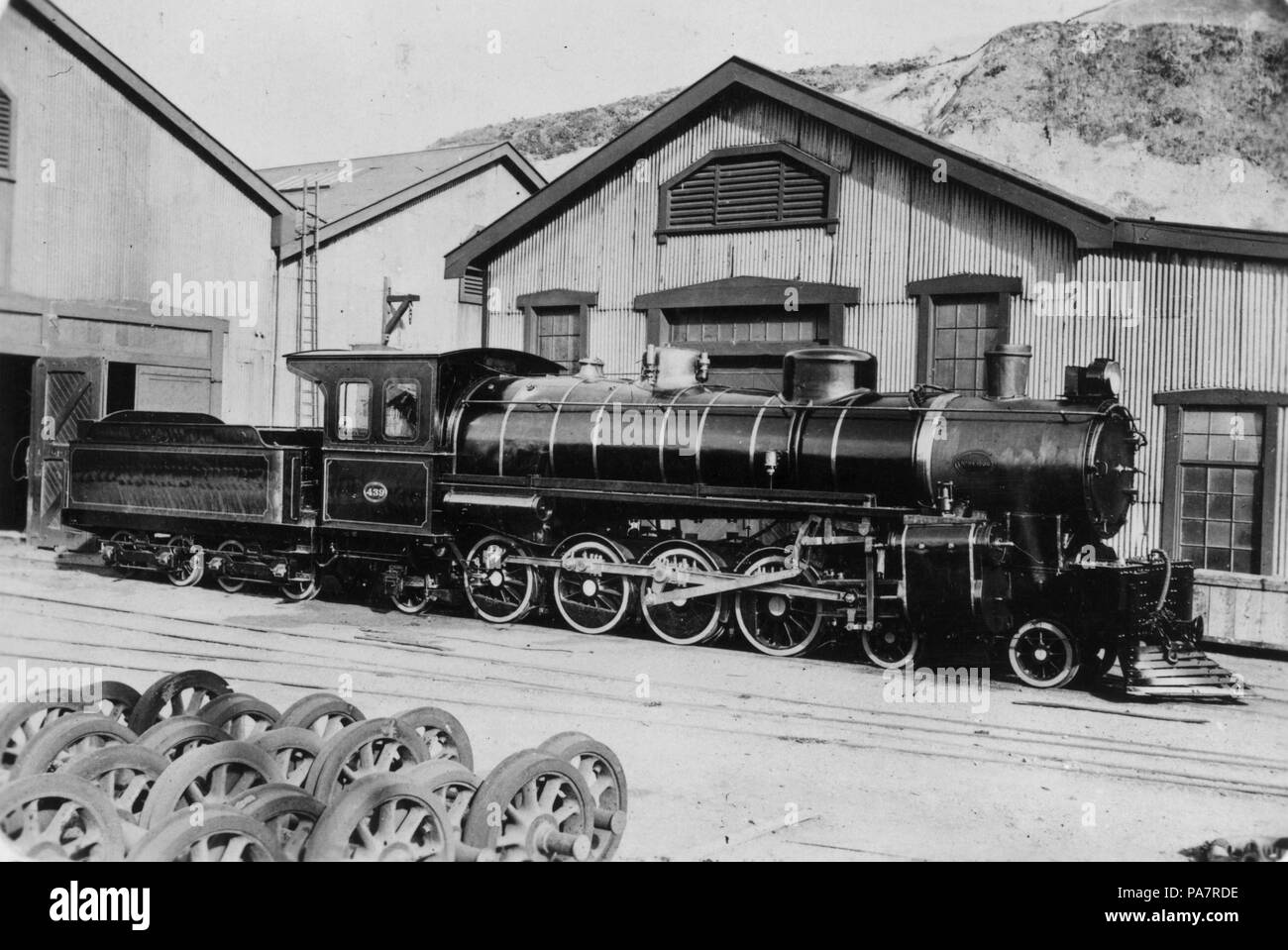 4-8-2-steam-locomotive-hi-res-stock-photography-and-images-alamy