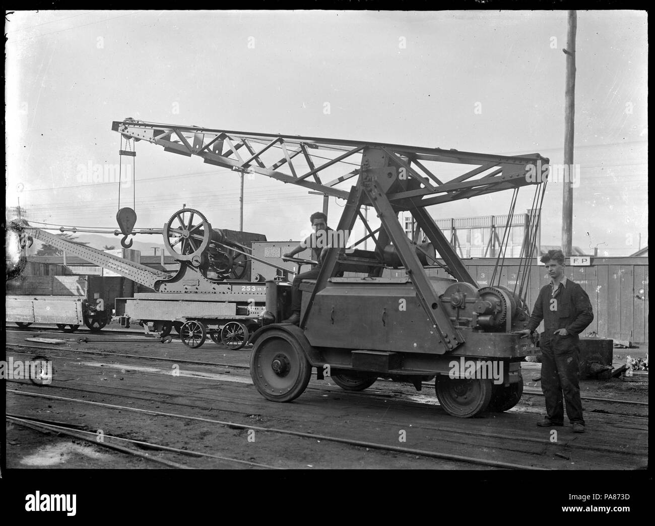 73 Electric mobile crane at the Hillside Railway ATLIB 291137