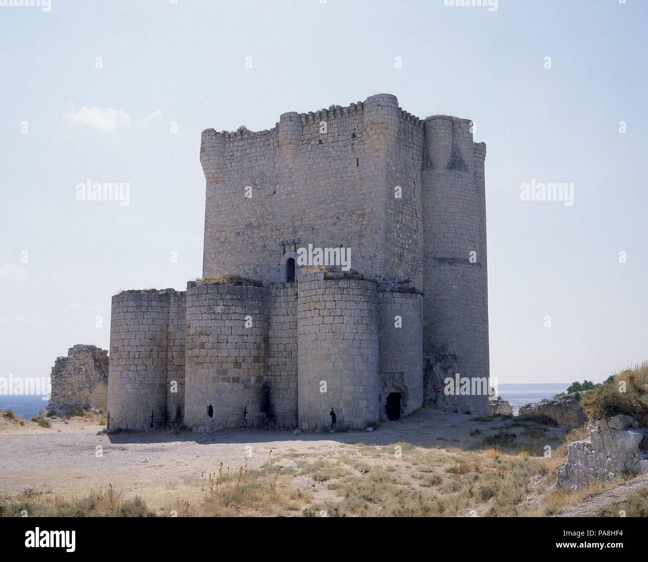 Iscar castle hires stock photography and images Alamy