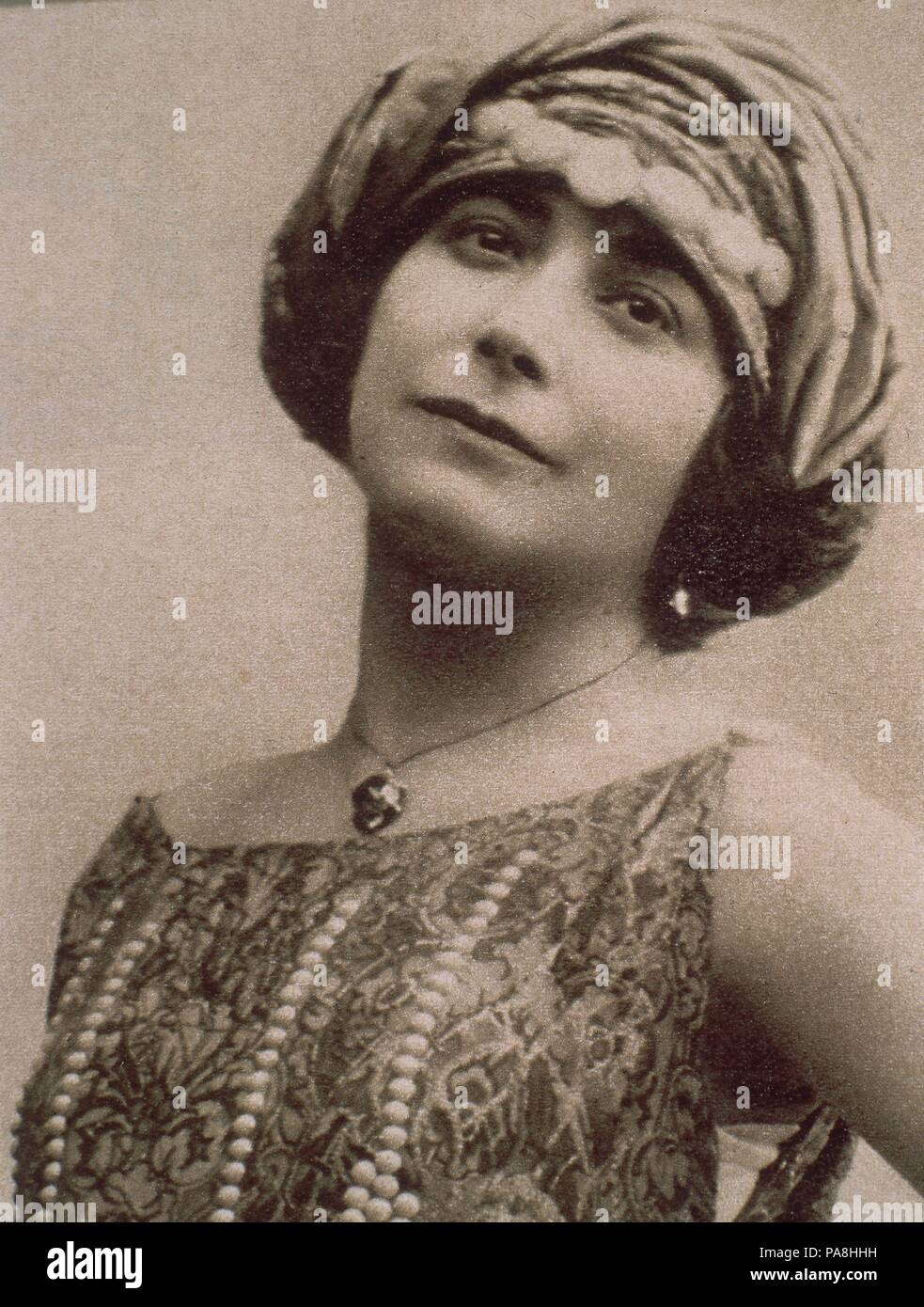 MARGARITA XIRGU (18881969) ACTRIZ ESPANOLA LORCA ESCRIBIO PARA ELLA