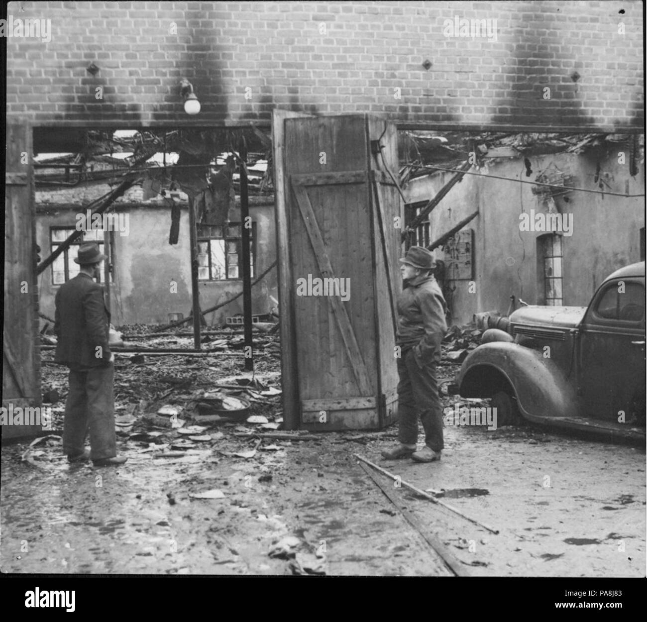Military bombing machines hi-res stock photography and images - Alamy