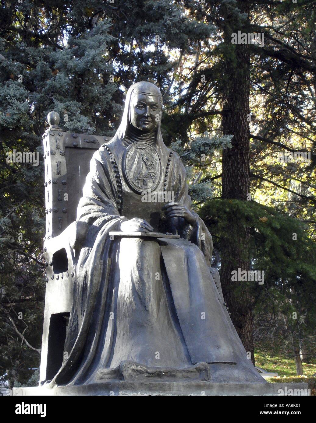 ESTATUA DE SOR JUANA INES DE