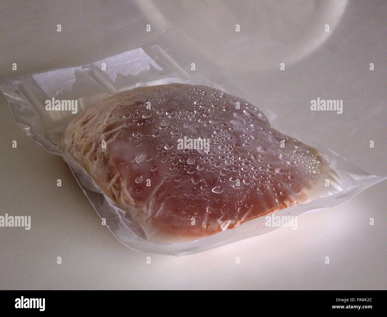 CARNE EN MAL ESTADO ENVASADA Stock Photo - Alamy
