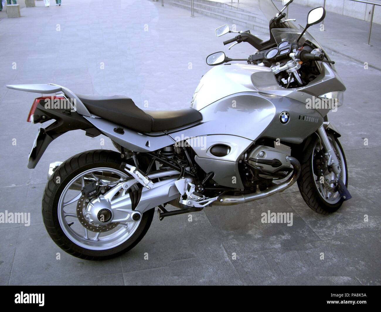 MOTO BMW R1200ST. Location: EXTERIOR, MADRID, SPAIN Stock Photo - Alamy