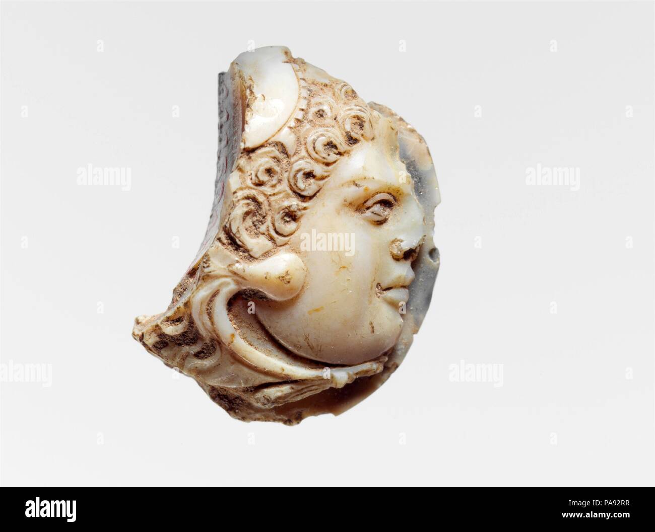 Onyx cameo. Culture: Roman. Dimensions: Length: 7/8 in. (2.3 cm). Date: late 1st century B.C.-3rd century A.D..  Portrait head of Alexander the Great as Herakles. Museum: Metropolitan Museum of Art, New York, USA. Stock Photo