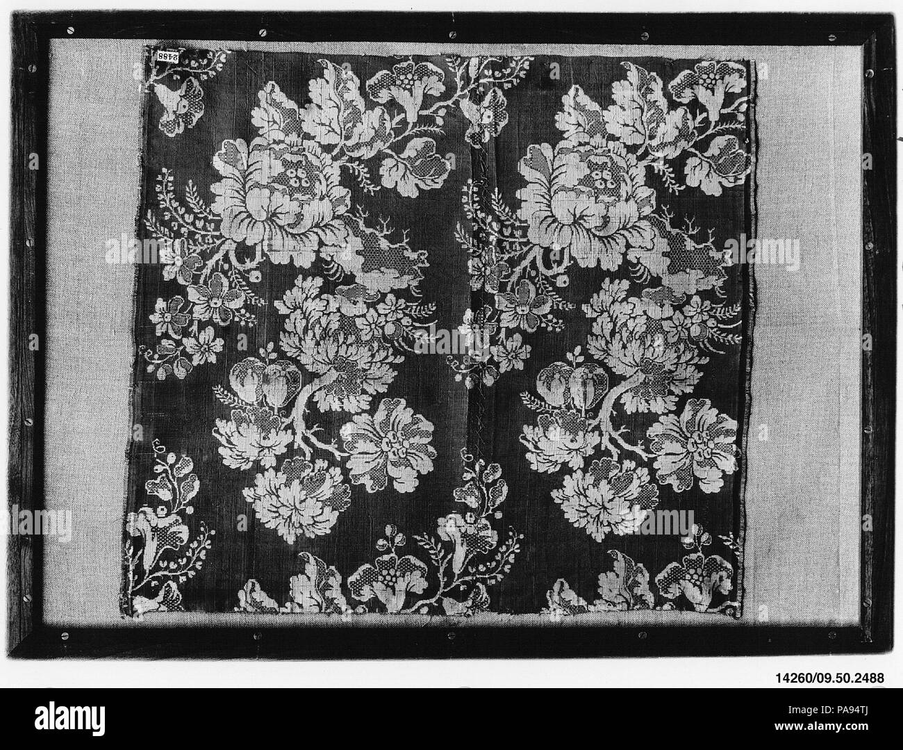 70cm x 5.4cm, Black/White) - Sunlite Cruiser CST241 Tyre