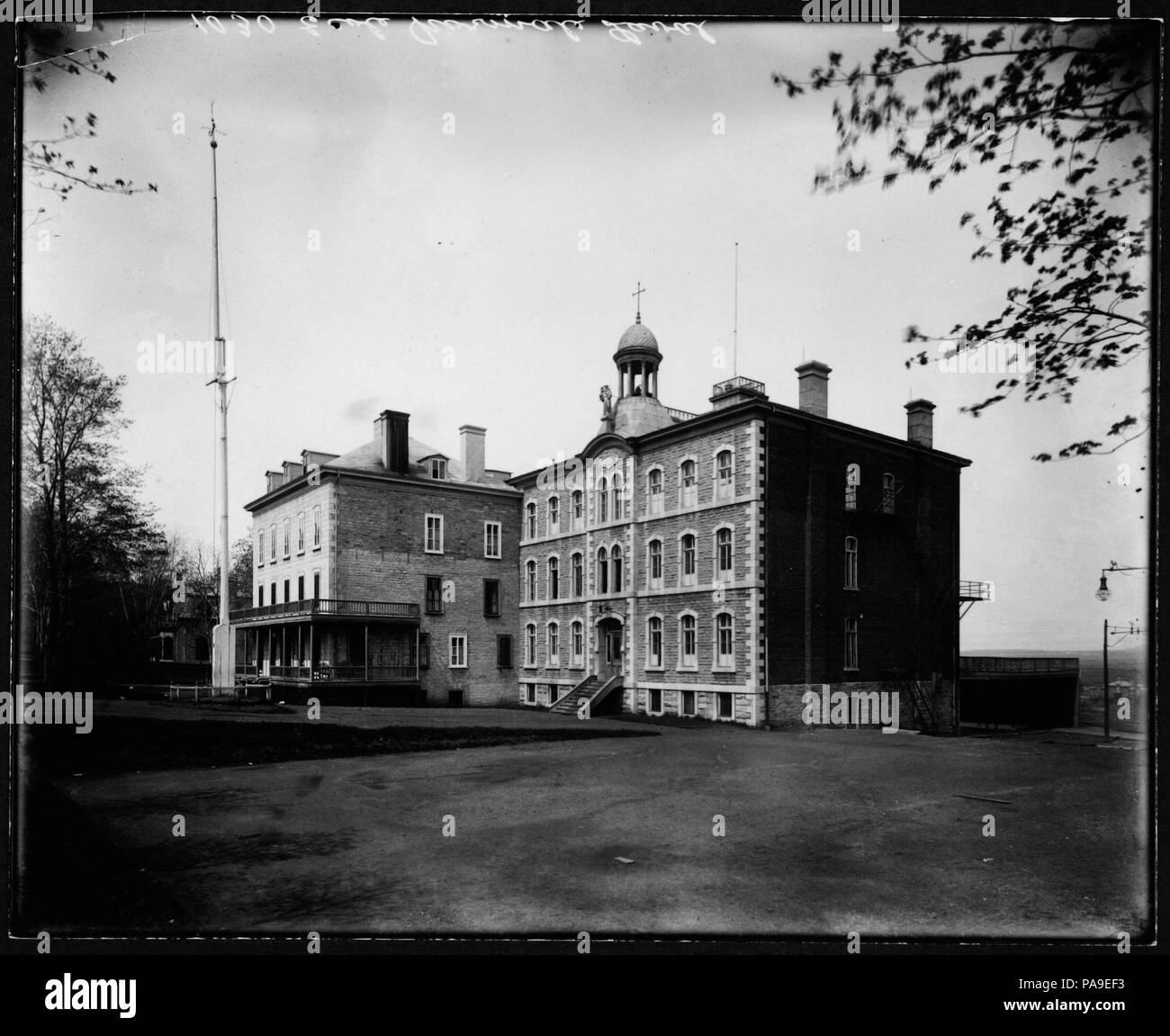 Quartier montcalm hires stock photography and images Alamy