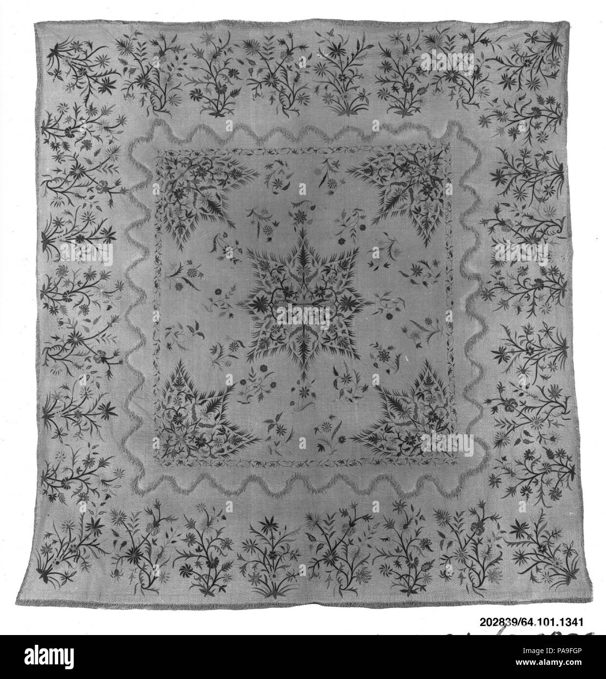 Quilted bed cover. Culture: British. Dimensions: Overall: 95 × 90 in. (241.3 × 228.6 cm). Date: first quarter 18th century. Museum: Metropolitan Museum of Art, New York, USA. Stock Photo