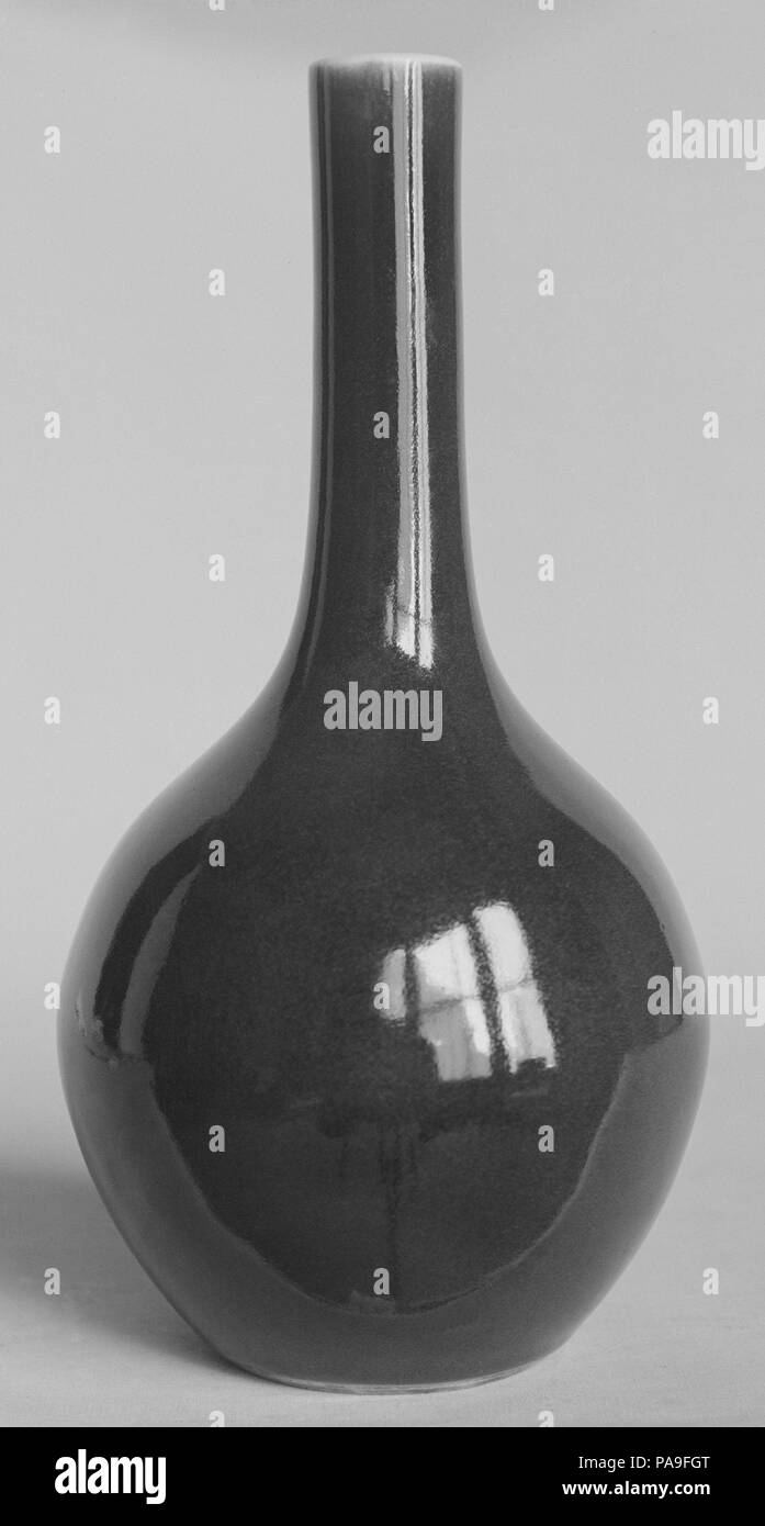 Bottle. Culture: China. Dimensions: H. 12 1/2 in. (31.8 cm). Museum: Metropolitan Museum of Art, New York, USA. Stock Photo