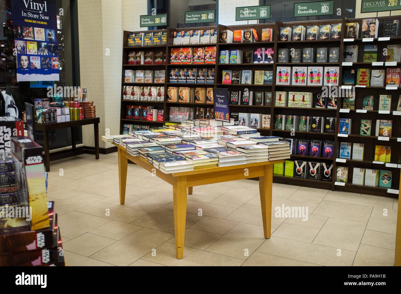 Los Angeles July 20 2018 Barnes And Nobles Book Store In