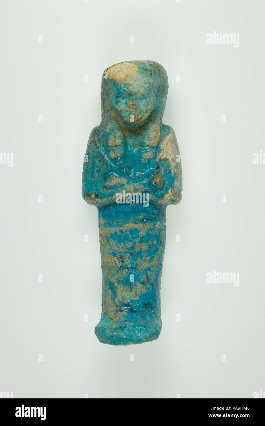 Worker Shabti of Henettawy (C), Daughter of Isetemkheb. Dimensions: h. 12.1 × w. 4.3 × d. 3 cm (4 3/4 × 1 11/16 × 1 3/16 in.). Dynasty: Dynasty 21. Date: ca. 990-970 B.C.. Museum: Metropolitan Museum of Art, New York, USA. Stock Photo