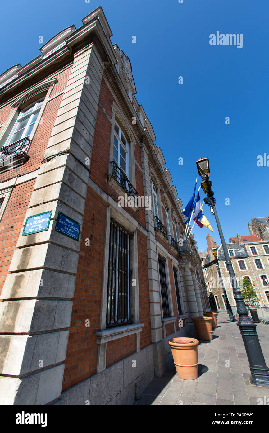 City of Boulogne-sur-Mer, France. Picturesque view of the Town Hall (Hotel de Ville), located at Haute Ville’s Place Godefroy de Bouillon. Stock Photo