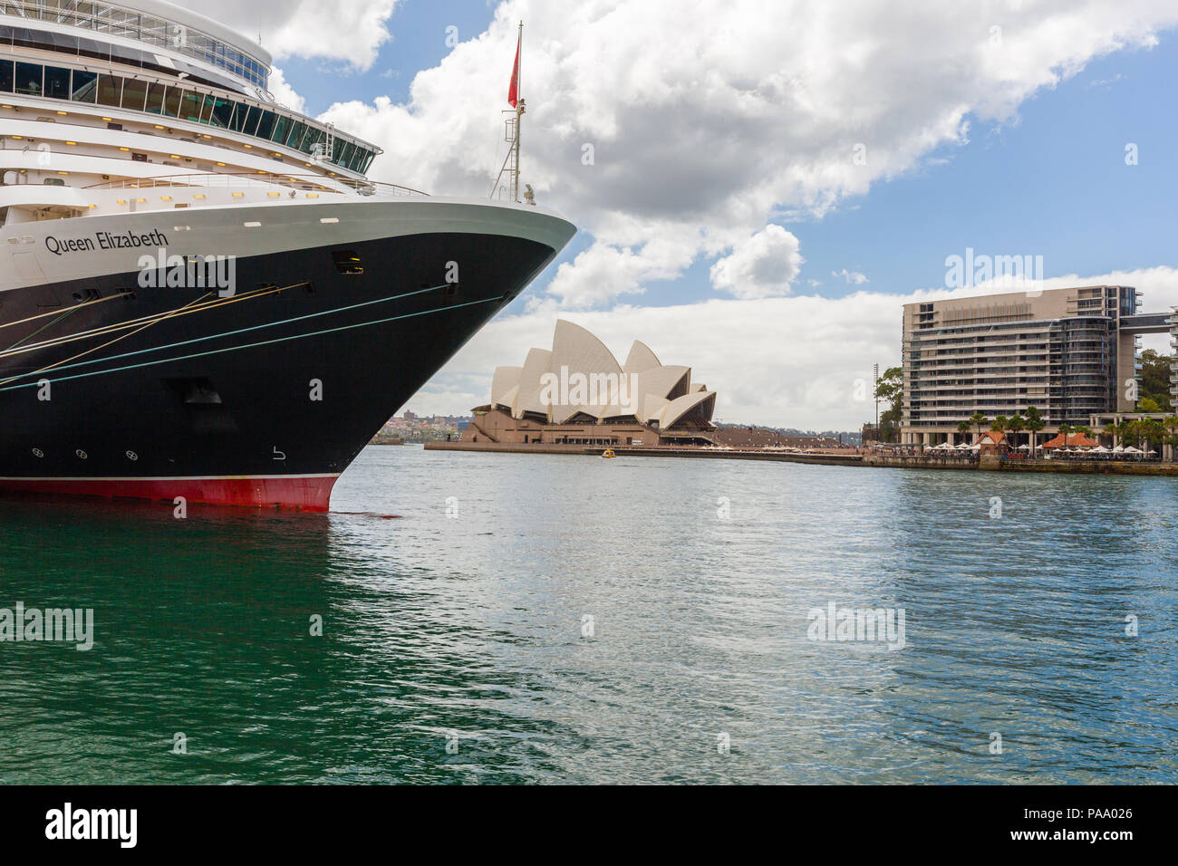 Queen elizabeth cruise sydney hires stock photography and images Alamy Queen elizabeth cruise sydney hires stock photography and images Alamy