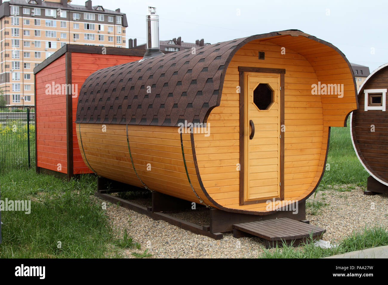 Barrel Sauna Stock Photos &amp; Barrel Sauna Stock Images - Alamy