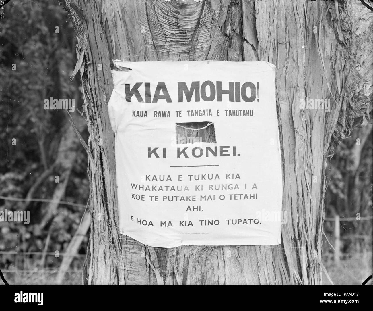 Mauri Sign Maori language sign Black and White Stock Photos & Images - Alamy