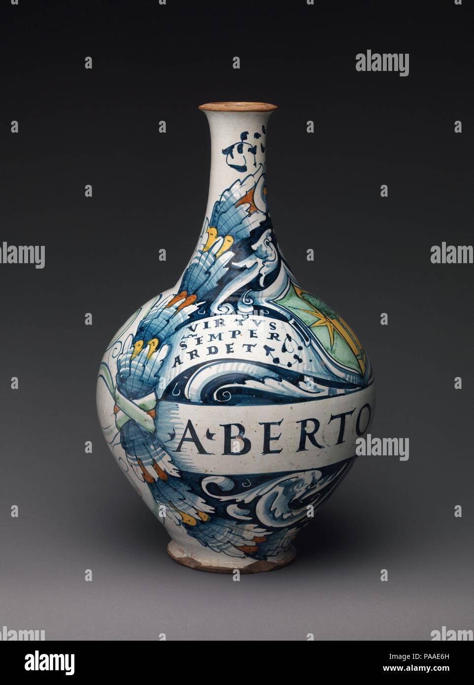 Deruta ceramics hi-res stock photography and images - Page 4 - Alamy