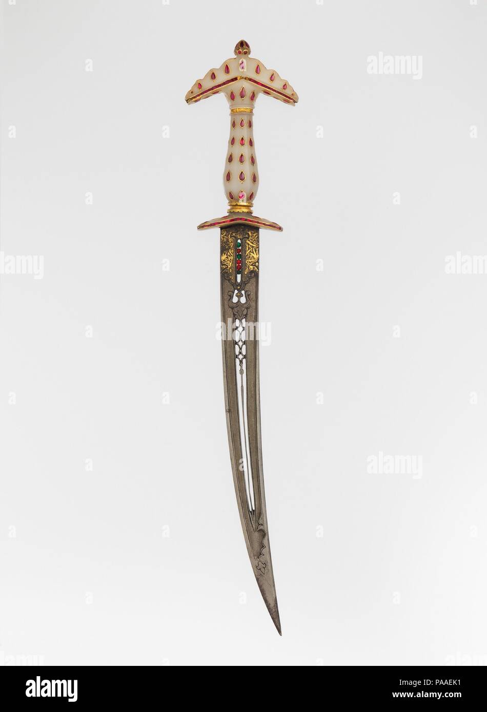 Dagger with Sheath. Culture: Hilt, Indian, Mughal; blade, Turkish or Indian. Dimensions: L. 17 in.  ( 43.18 cm). Date: late 17th century. Museum: Metropolitan Museum of Art, New York, USA. Stock Photo