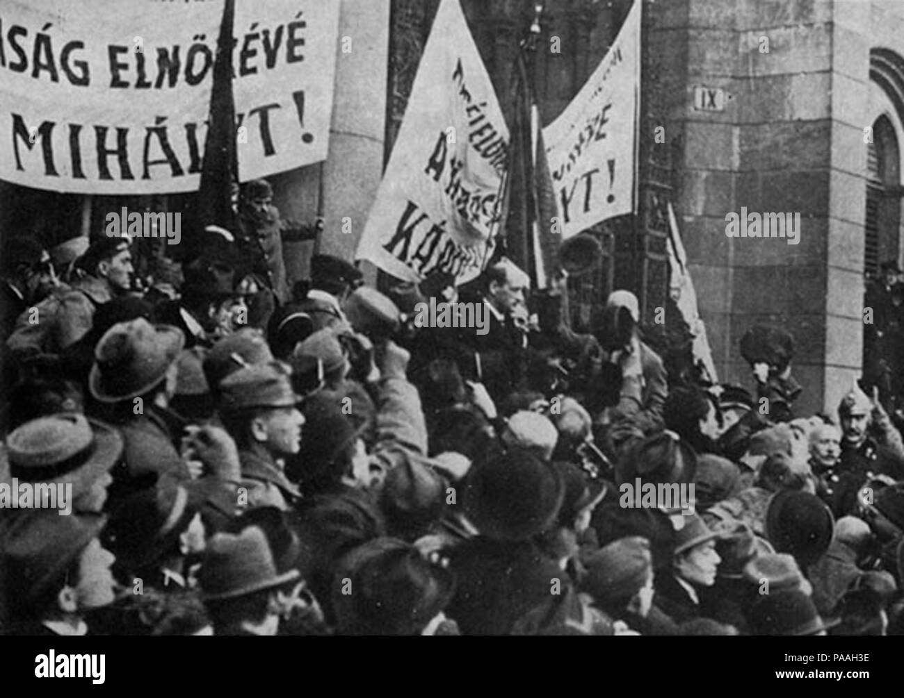 Революция в словакии. Бархатные революции 1989-1990 гг в восточной европе. Бархатная революция в чехословакии. Провозглашение независимости финляндии. Революция в словакии.