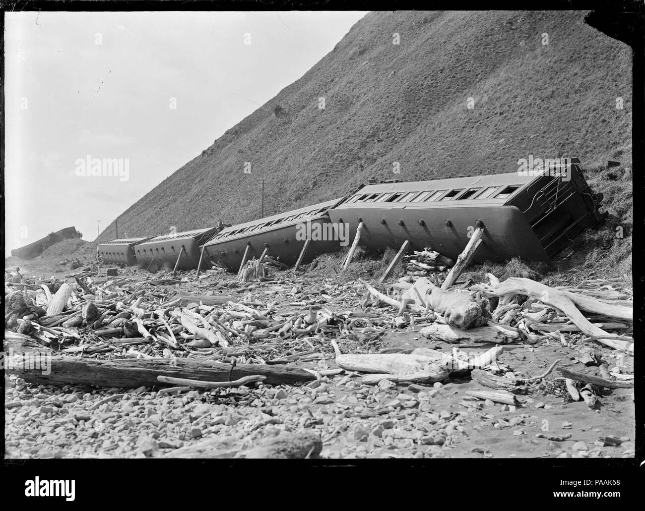 212 Railway accident to the New Plymouth Mail train, near Paekakariki ATLIB 314302 Stock Photo