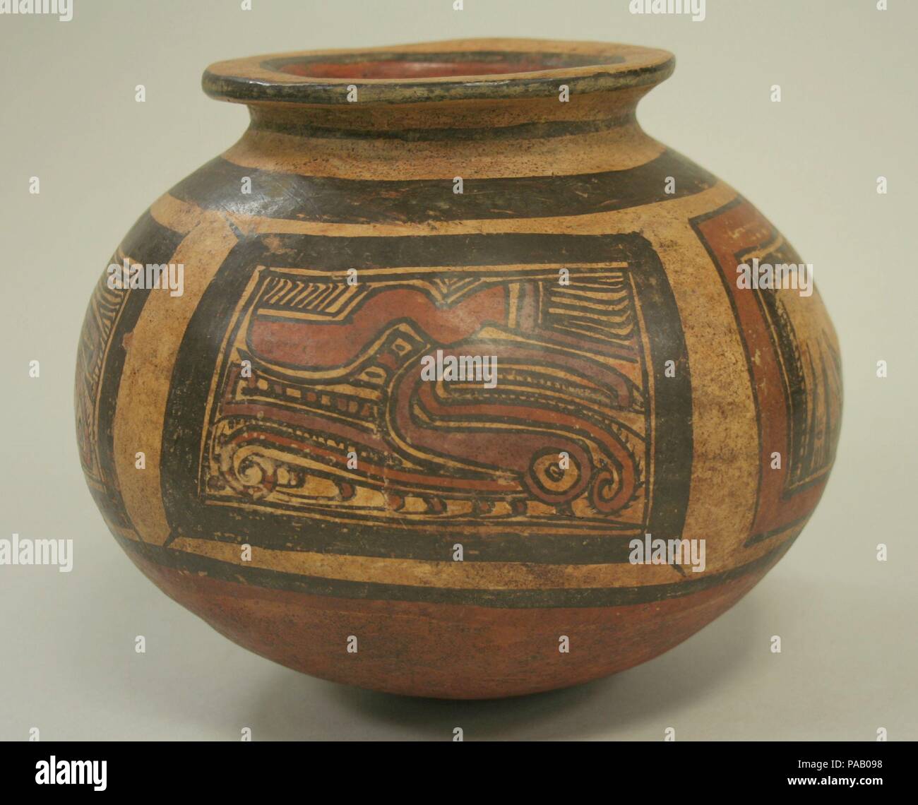 Vessel. Culture: Panama. Dimensions: H. 7 11/16 x Diam. 9 1/4 in. (19.5 x 23.5 cm). Date: 6th-11th century. Museum: Metropolitan Museum of Art, New York, USA. Stock Photo