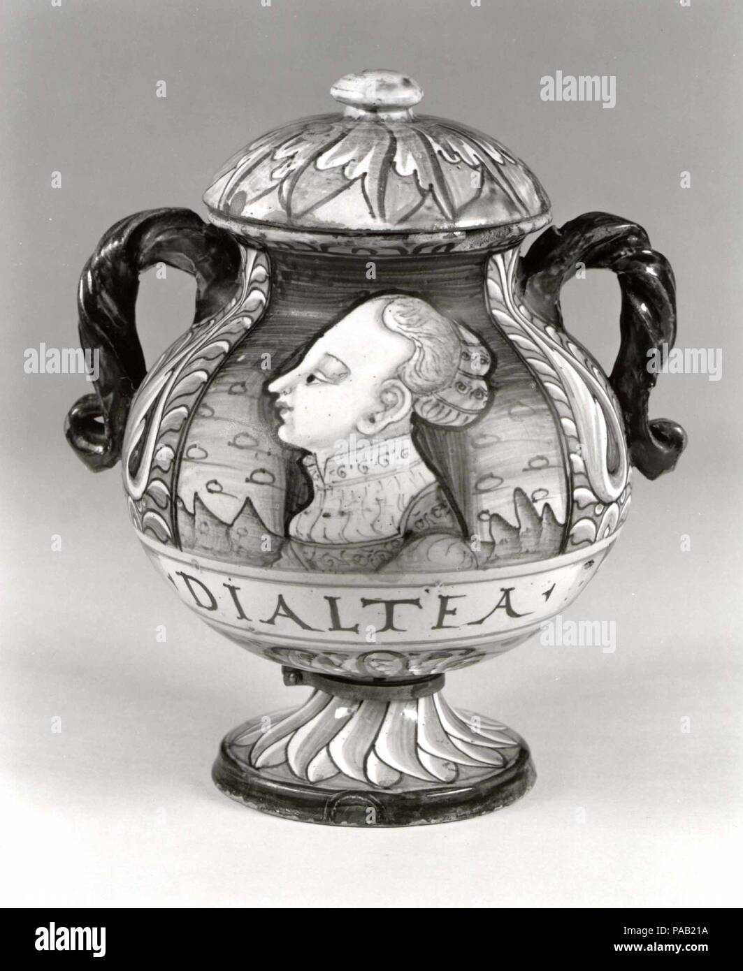 Apothecary vase (vaso da farmacia). Culture: Italian, Castelli. Dimensions: Height: 9 5/16 in. (23.7 cm). Date: ca. 1530-40. Museum: Metropolitan Museum of Art, New York, USA. Stock Photo