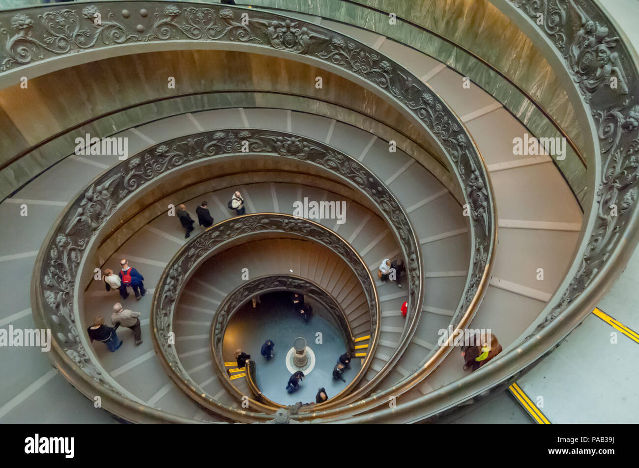 Giuseppe Modo's famous double helix spiral staircase in the Vatican Museum in Rome Stock Photo