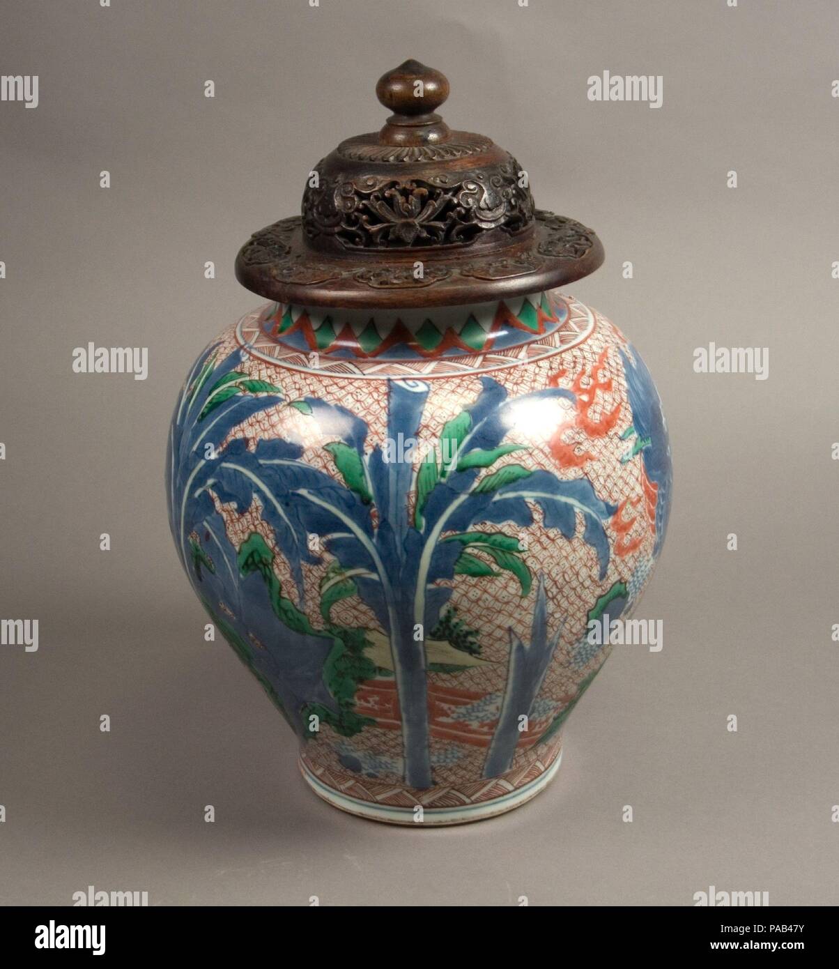 Jar with Mythical Qilin. Culture: China. Dimensions: H. (Inc. lid) 14 1/2 in. (36.8 cm); Diam. 9 1/2 in. (24.1 cm); Diam. of rim 5 in. (12.7 cm); Diam. of foot 5 1/4 in. (113.3 cm). Date: mid-17th century. Museum: Metropolitan Museum of Art, New York, USA. Stock Photo